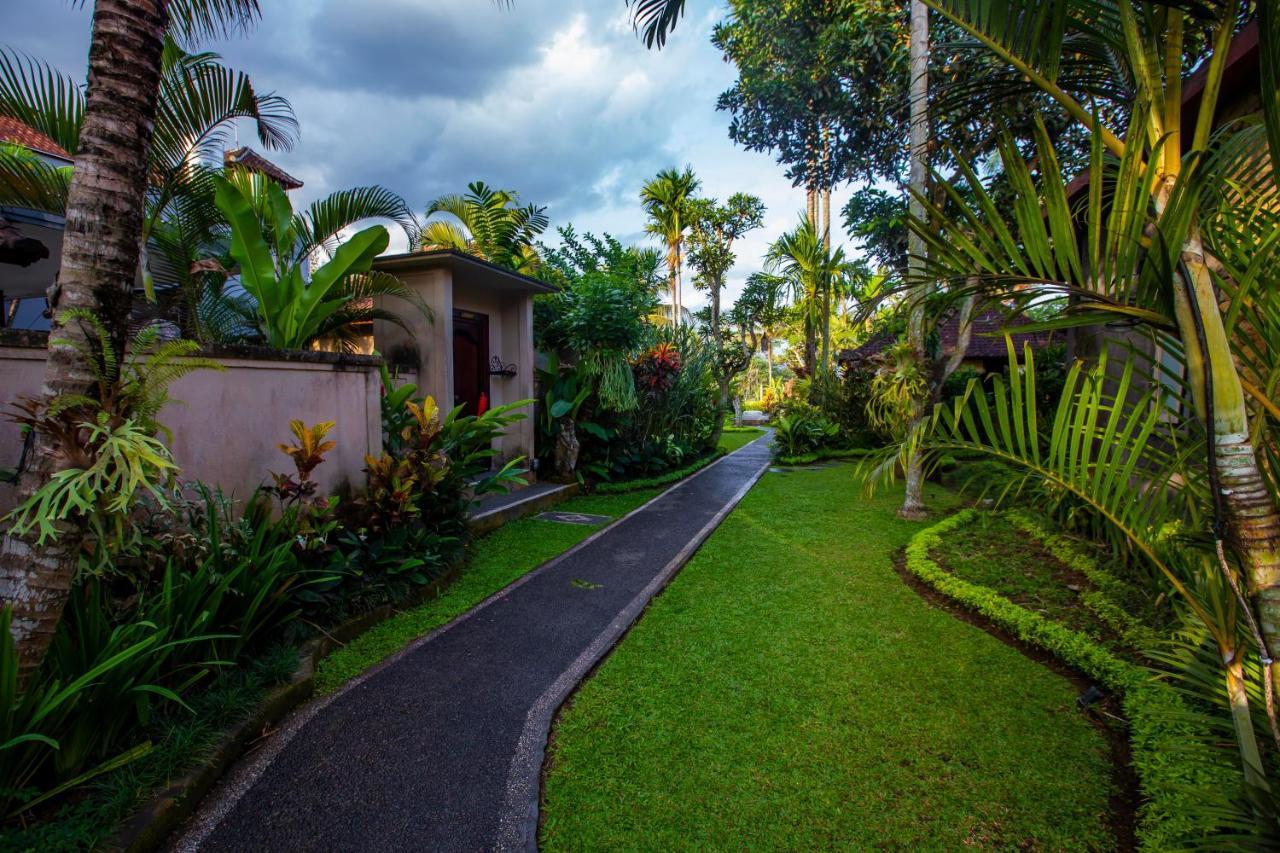 Villa Mandi Ubud Exterior photo